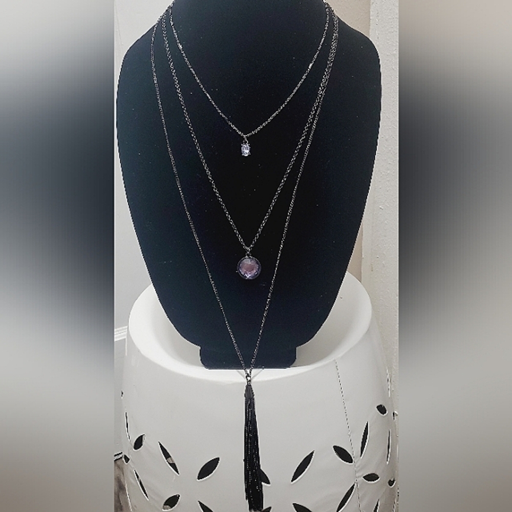Triple Boho Layered Silver tone Necklace.๐ด